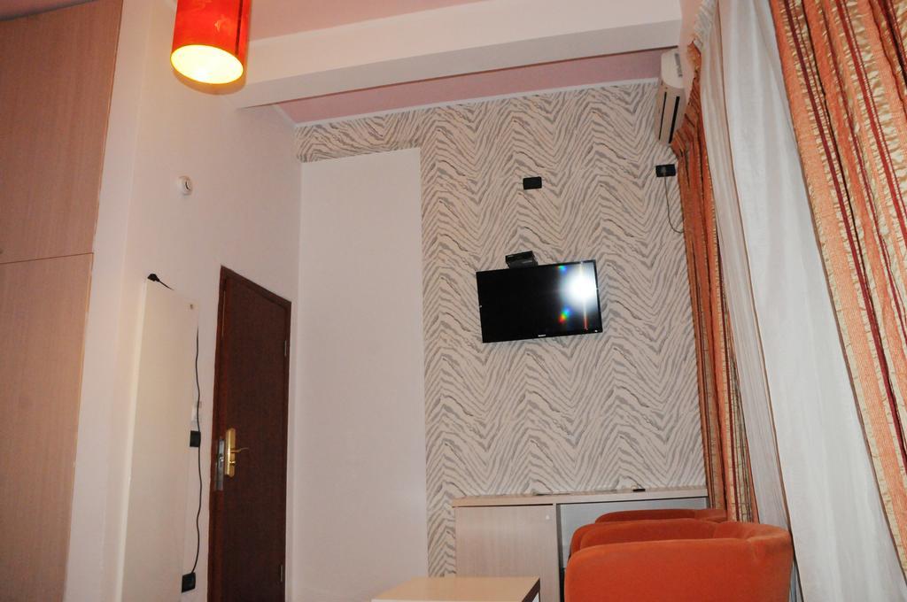 Hotel Serenity 티라나 외부 사진